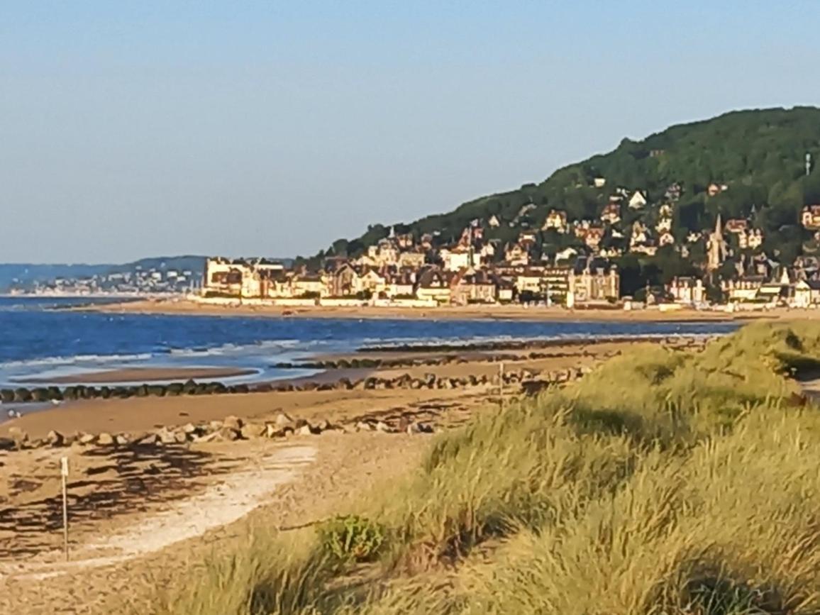 O Douceurs Sucrees Cabourg Bed & Breakfast Exterior foto